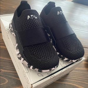 Toddler APL sneakers